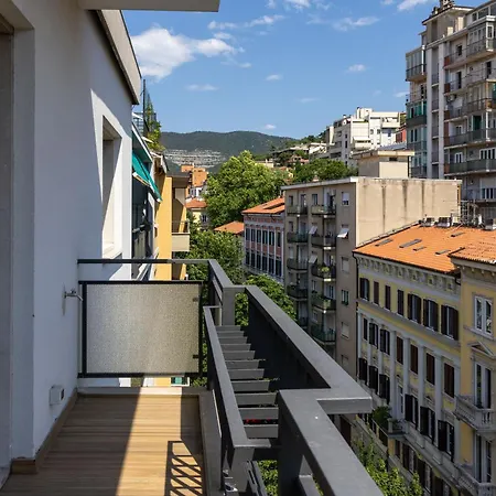 Sea View Terrace House Trieszt