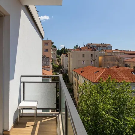 Sea View Terrace House * Триест